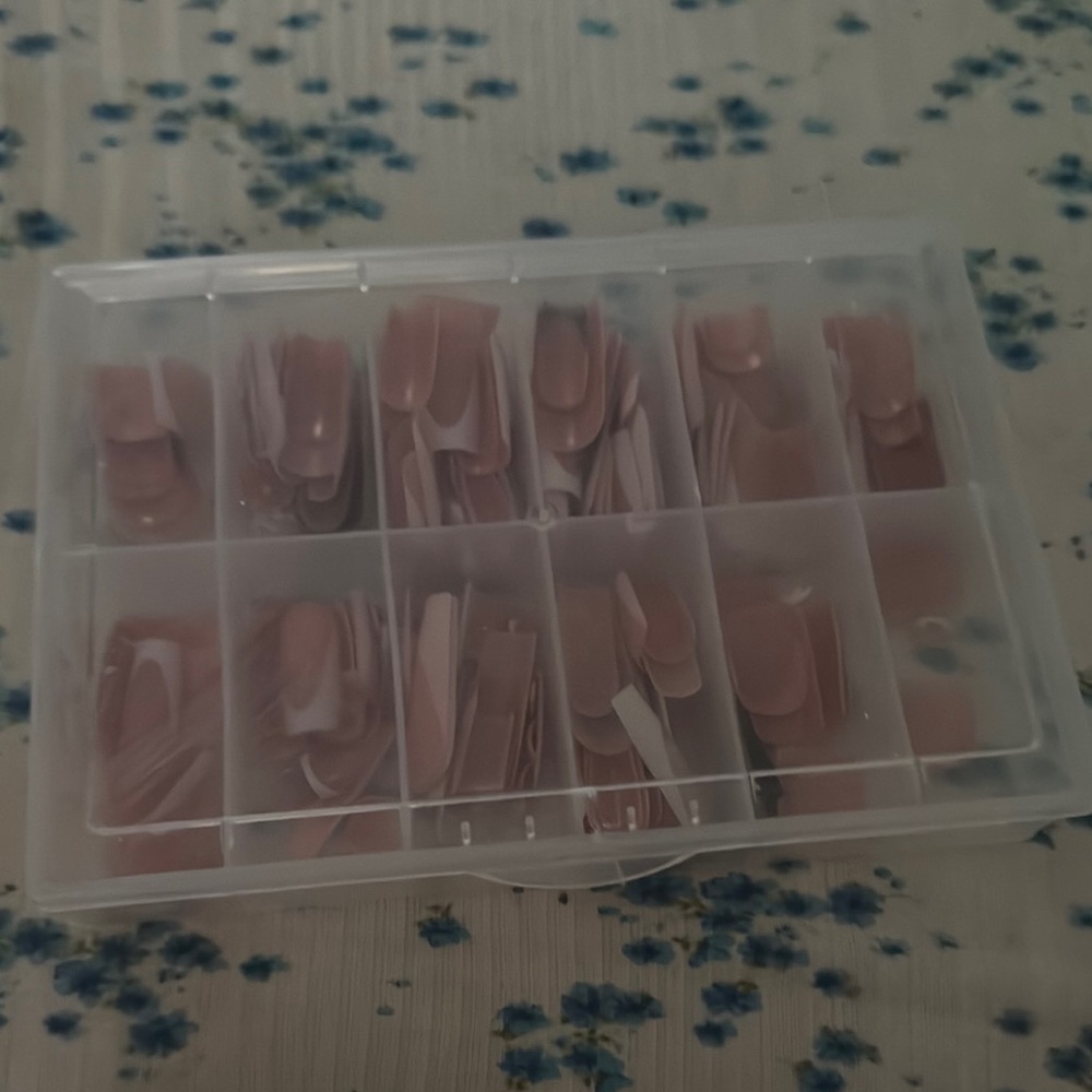 Louis Vuitton Pink Nail Set